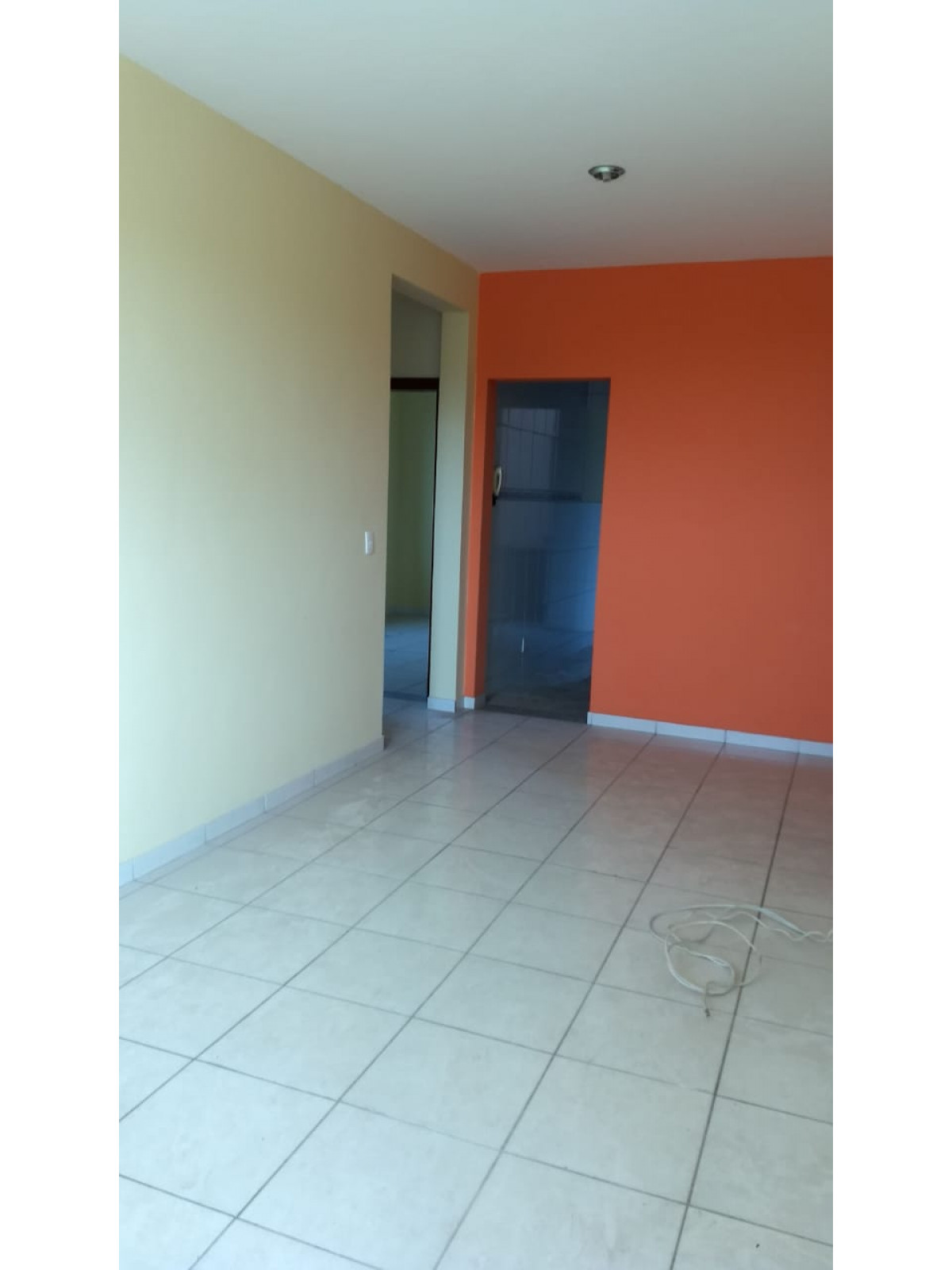 VENDO-APTO NO TERREO, NO BAIRRO CARMO-Sete Lagoas,MG!