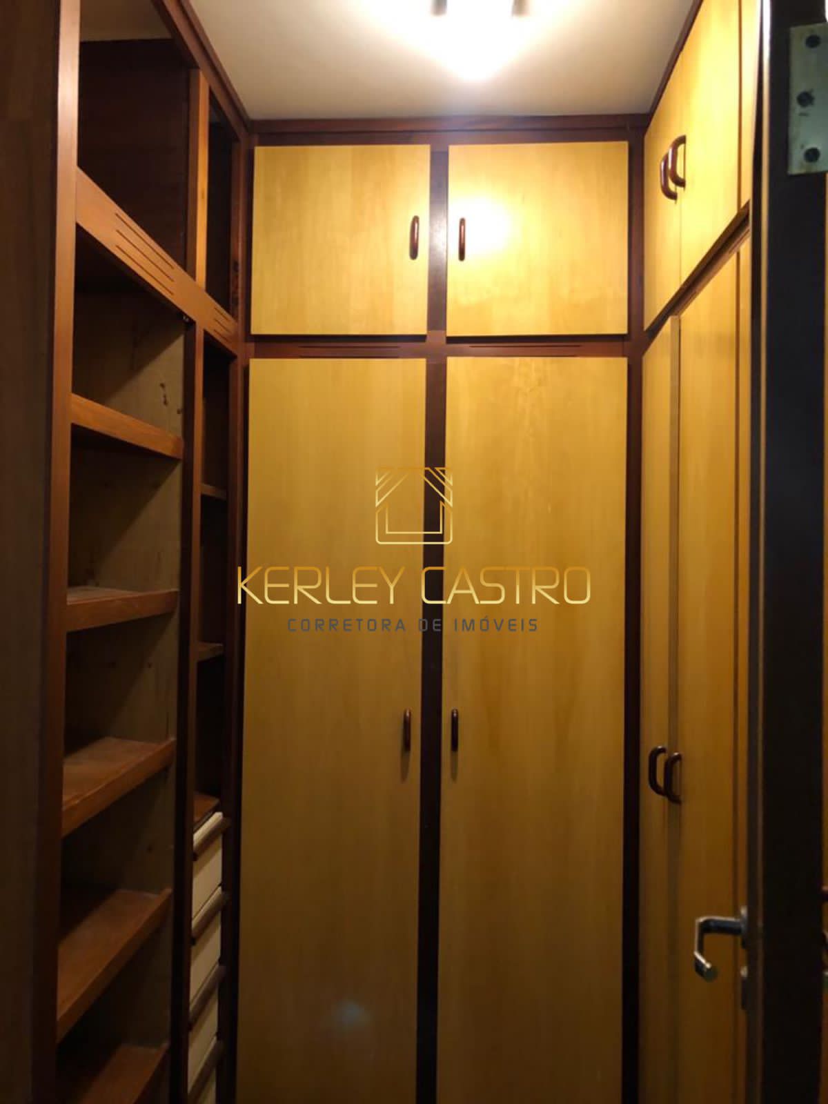 VENDO AMPLO APTO-CENTRO-Sete Lagoas, MG