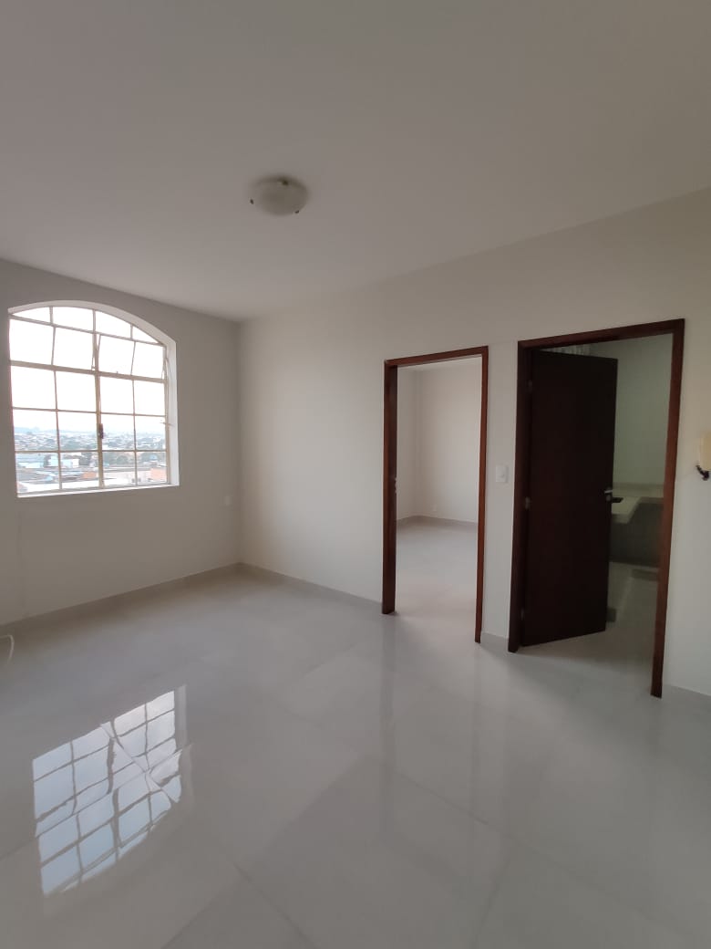 VENDO ÓTIMO APARTAMENTO NO CENTRO-OPORTUNIDADE!!