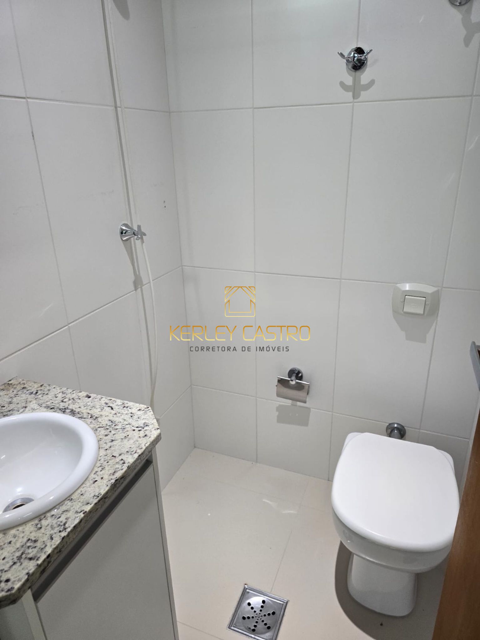 VENDO MARVILHOSA COBERTURA-JARDIM CAMBUI-Sete Lagoas, MG