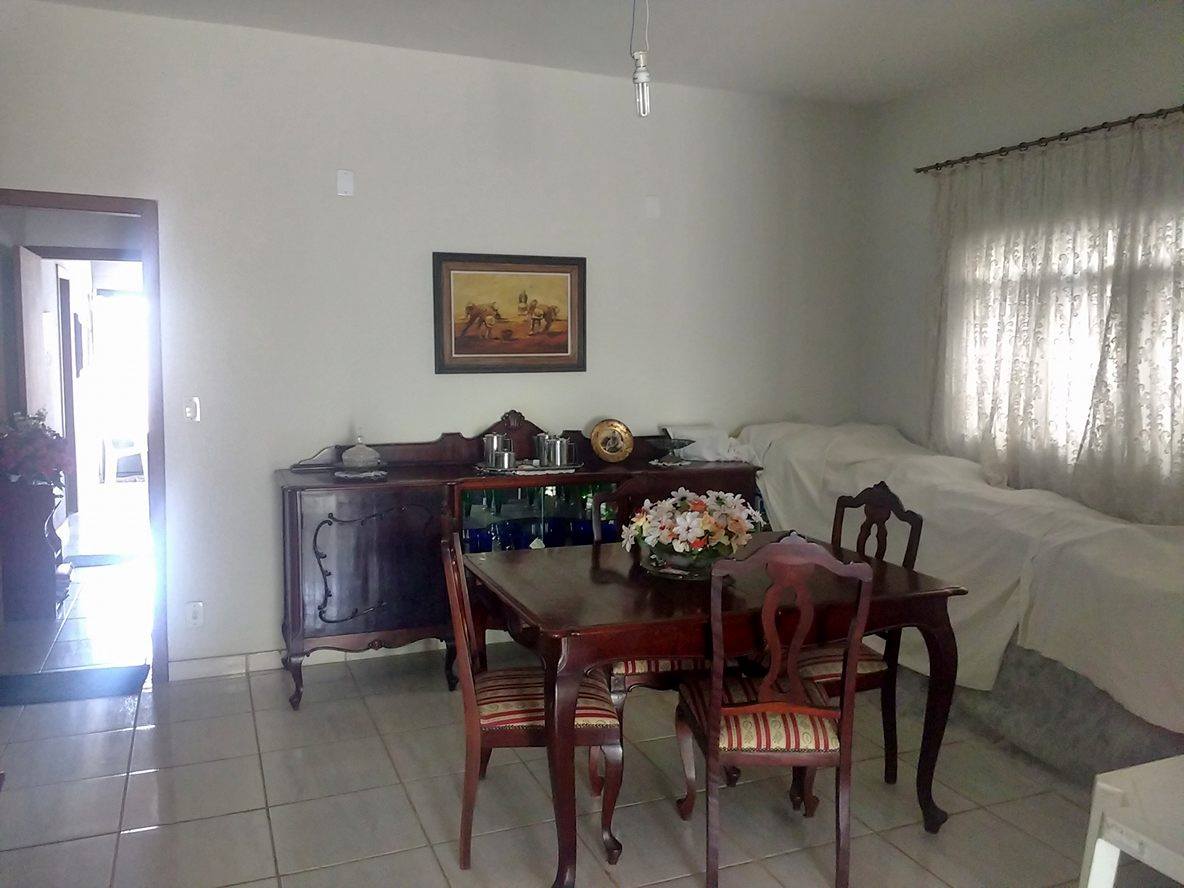 VENDO ÓTIMA CASA-CARMO II