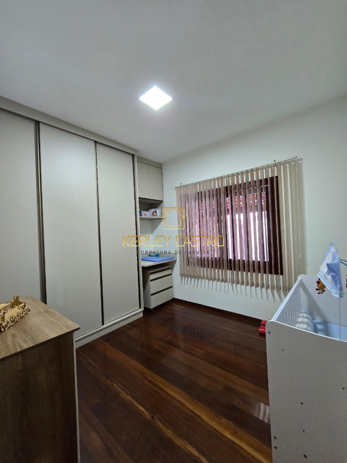 VENDO LINDA CASA C/ PISCINAS-IPORANGA-Sete Lagaos,MG