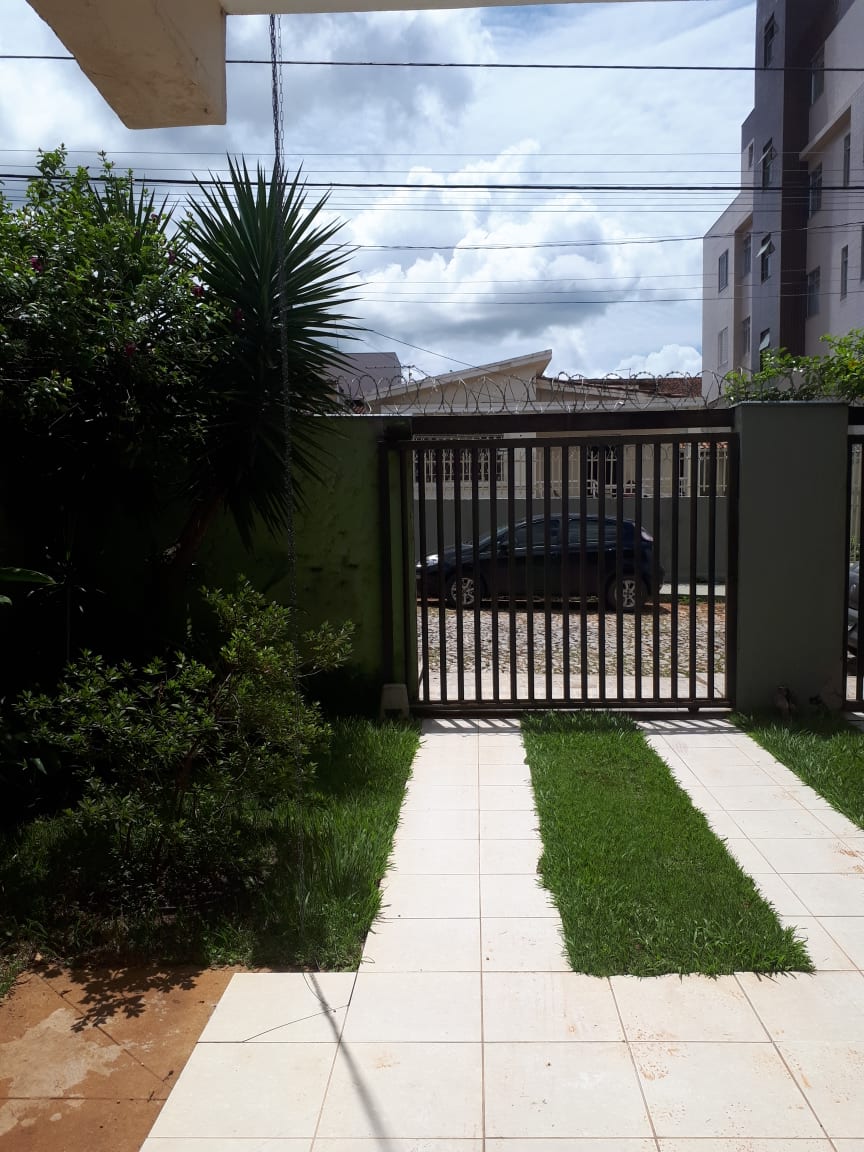 VENDO CASA-JARDIM ARIZONA 