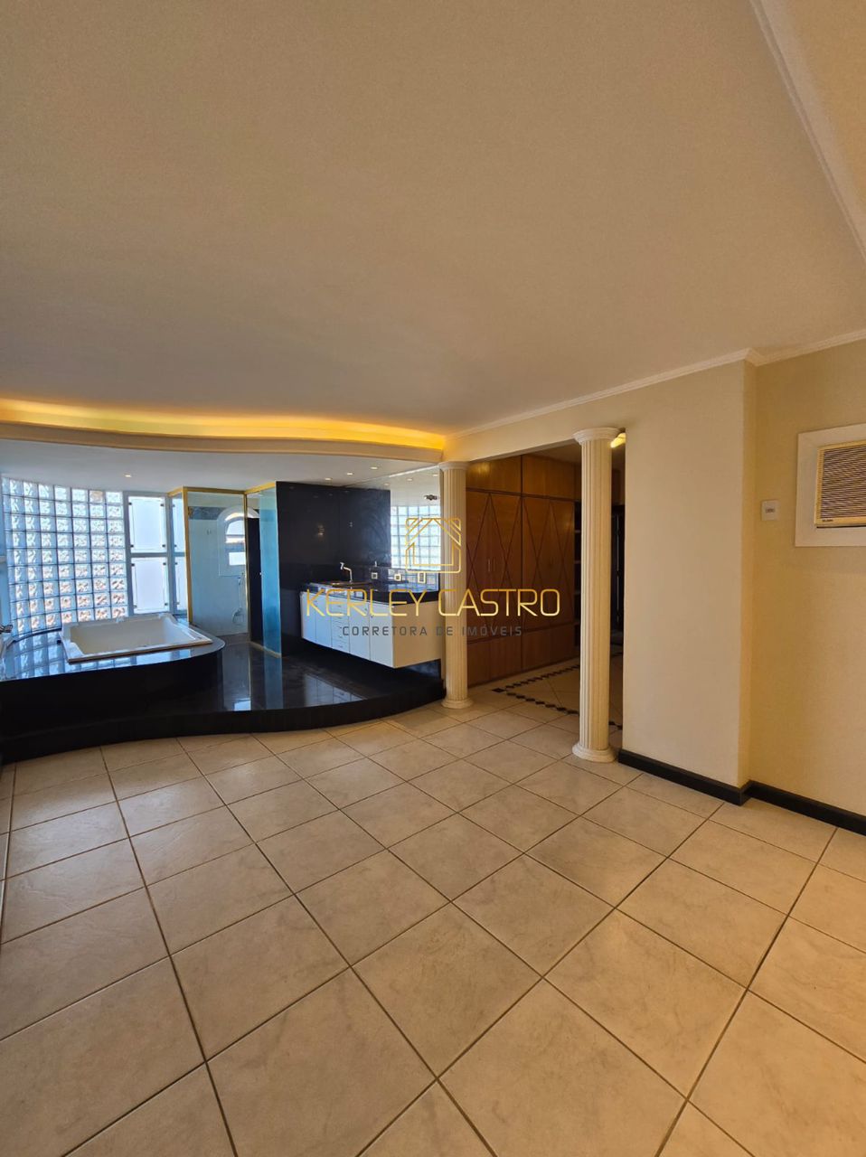 VENDO CASA C/ PISCINA-JARDIM CAMBUÍ-Sete Lagaos,MG