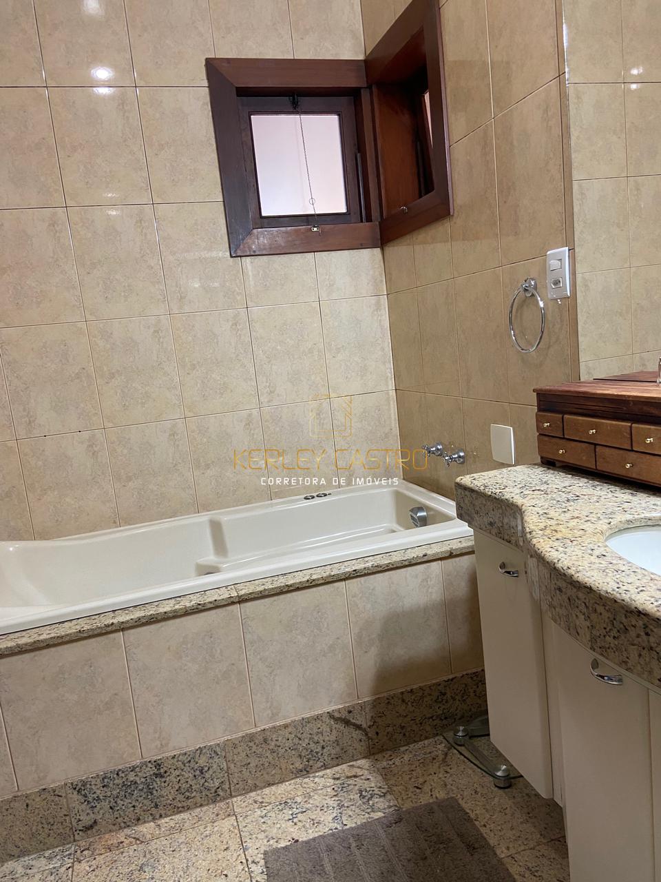VENDO CASA COM PISCINA AQUECIDA-PANORAMA