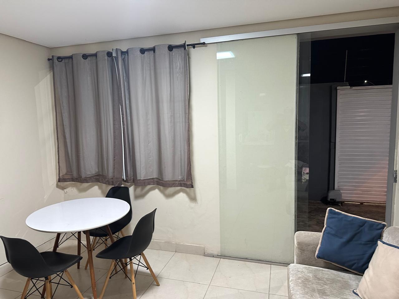 VENDO LINDA CASA DUPLEX- SÂO CRISTÓVÃO