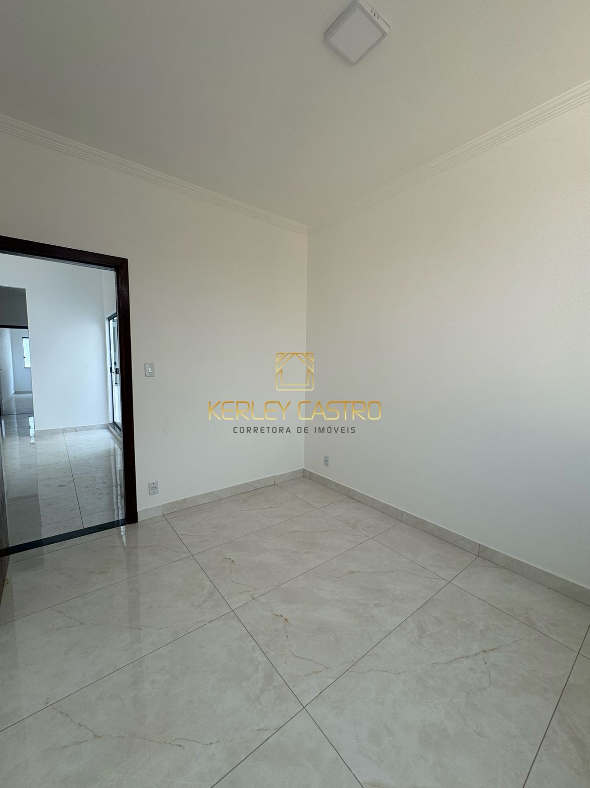 VENDO LINDA CASA-VAPABUÇU-Sete Lagoas, MG