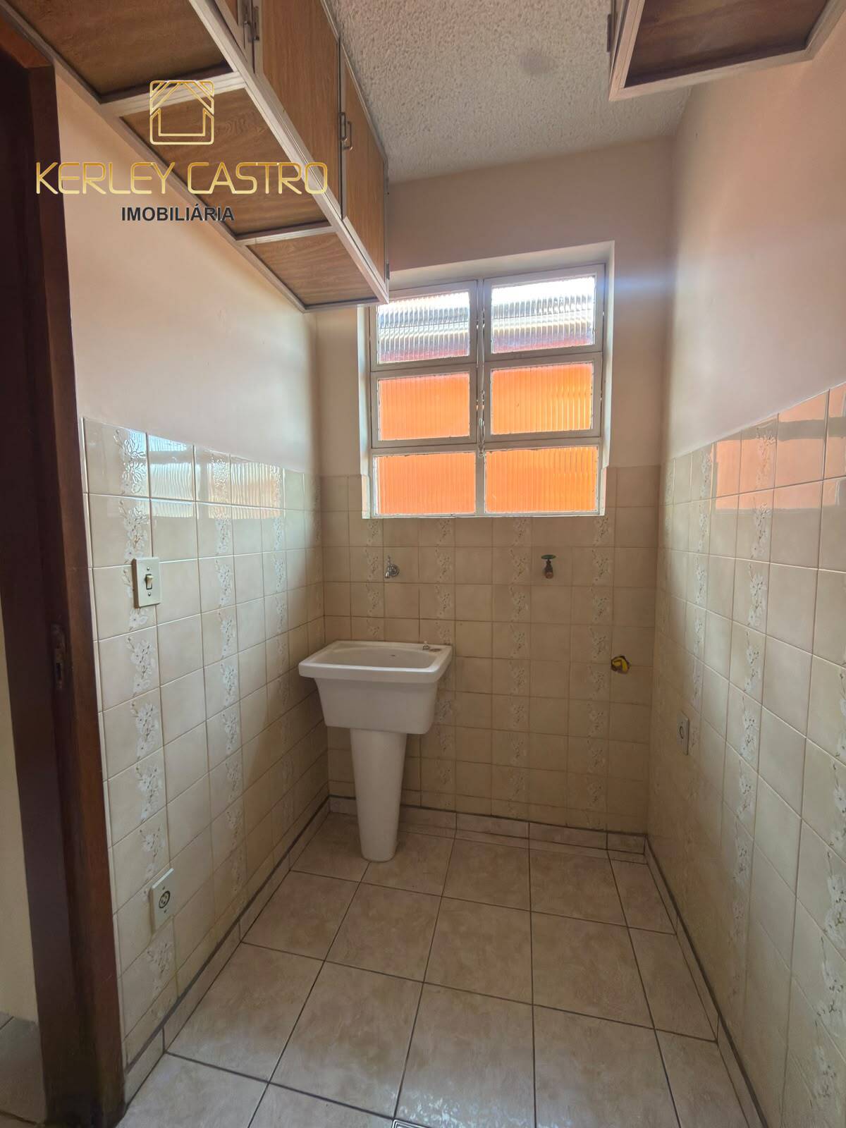 Vendo lindo apartamento com área privativa no bairro Canaã - Sete Lagoas, MG! Vendo lindo apartamento com área privativa no bairro Canaã - Sete Lagoas, MG!