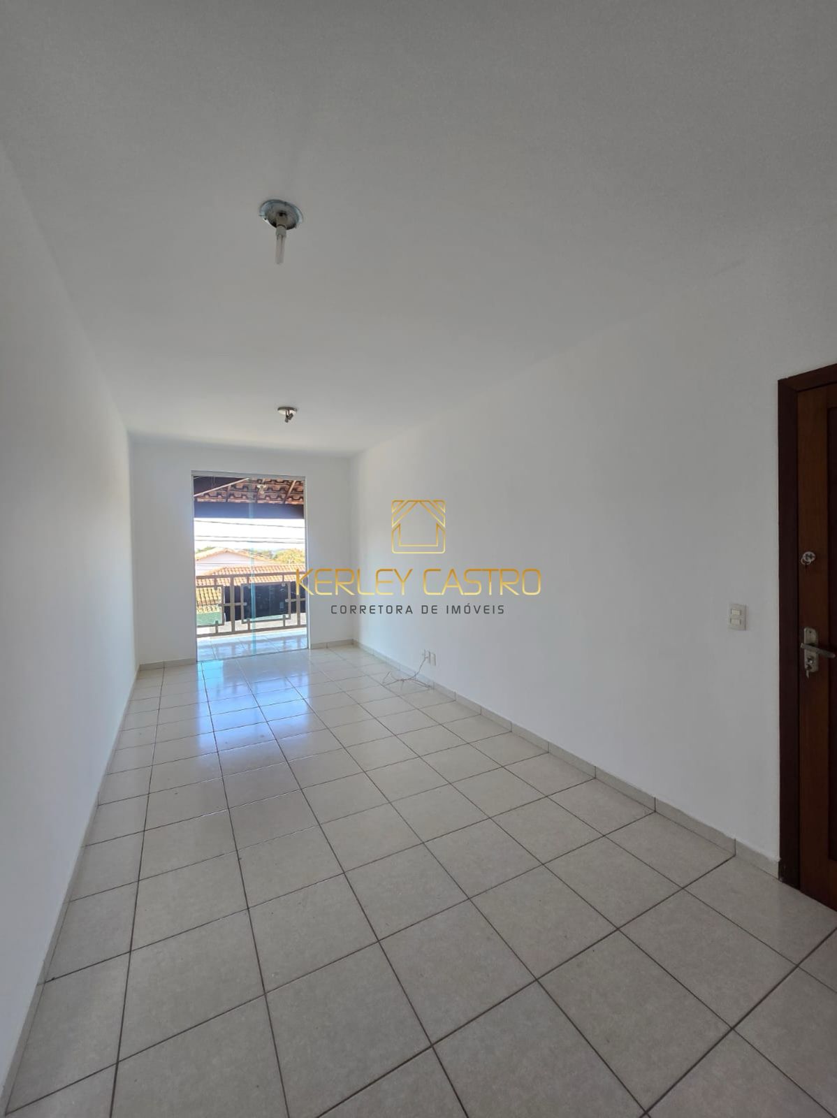 VENDO APTO 02 QUARTOS, C/ LINDA SACADA-CARMO -Sete Lagaos,Mg