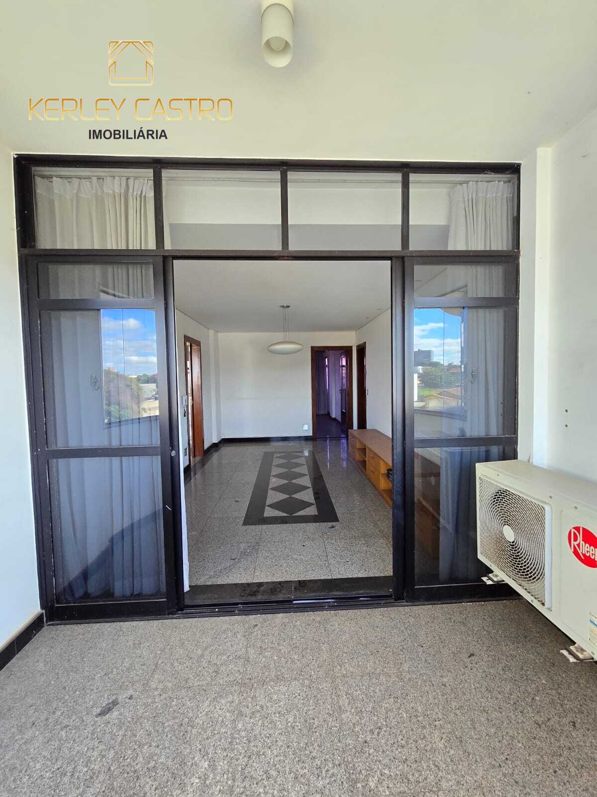 VENDO ÓTIMO APARTAMENTO NO CENTRO- Sete Lagoas, MG!