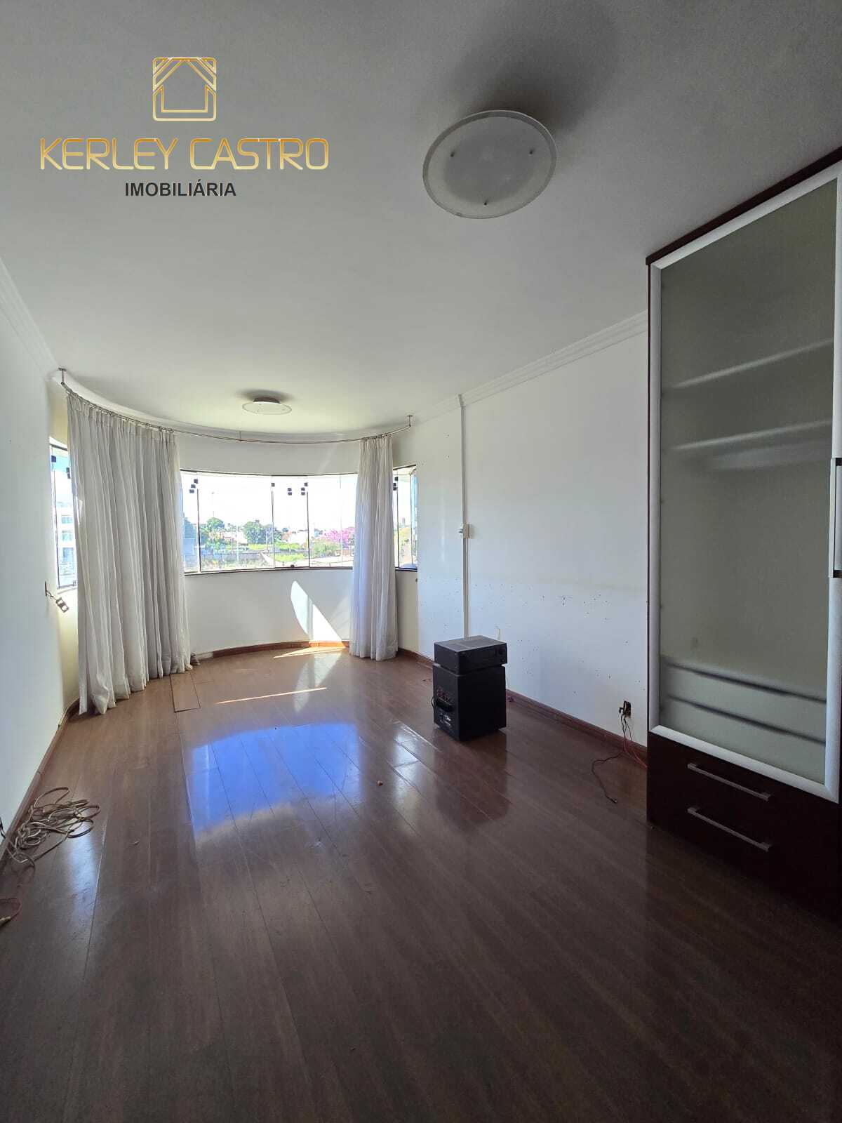 VENDO ÓTIMO APARTAMENTO NO CENTRO- Sete Lagoas, MG! VENDO ÓTIMO APARTAMENTO NO CENTRO- Sete Lagoas, MG!