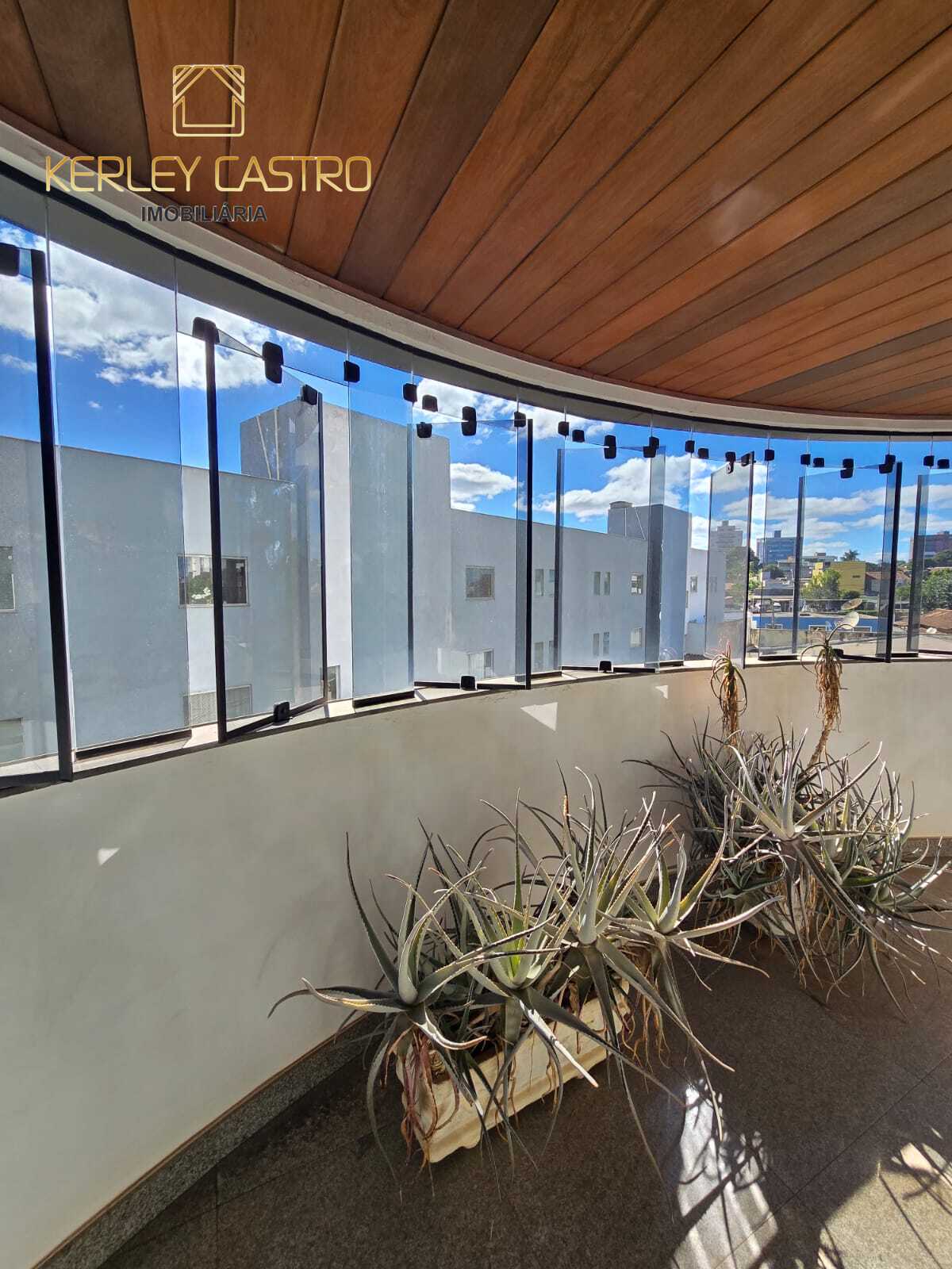 VENDO ÓTIMO APARTAMENTO NO CENTRO- Sete Lagoas, MG!