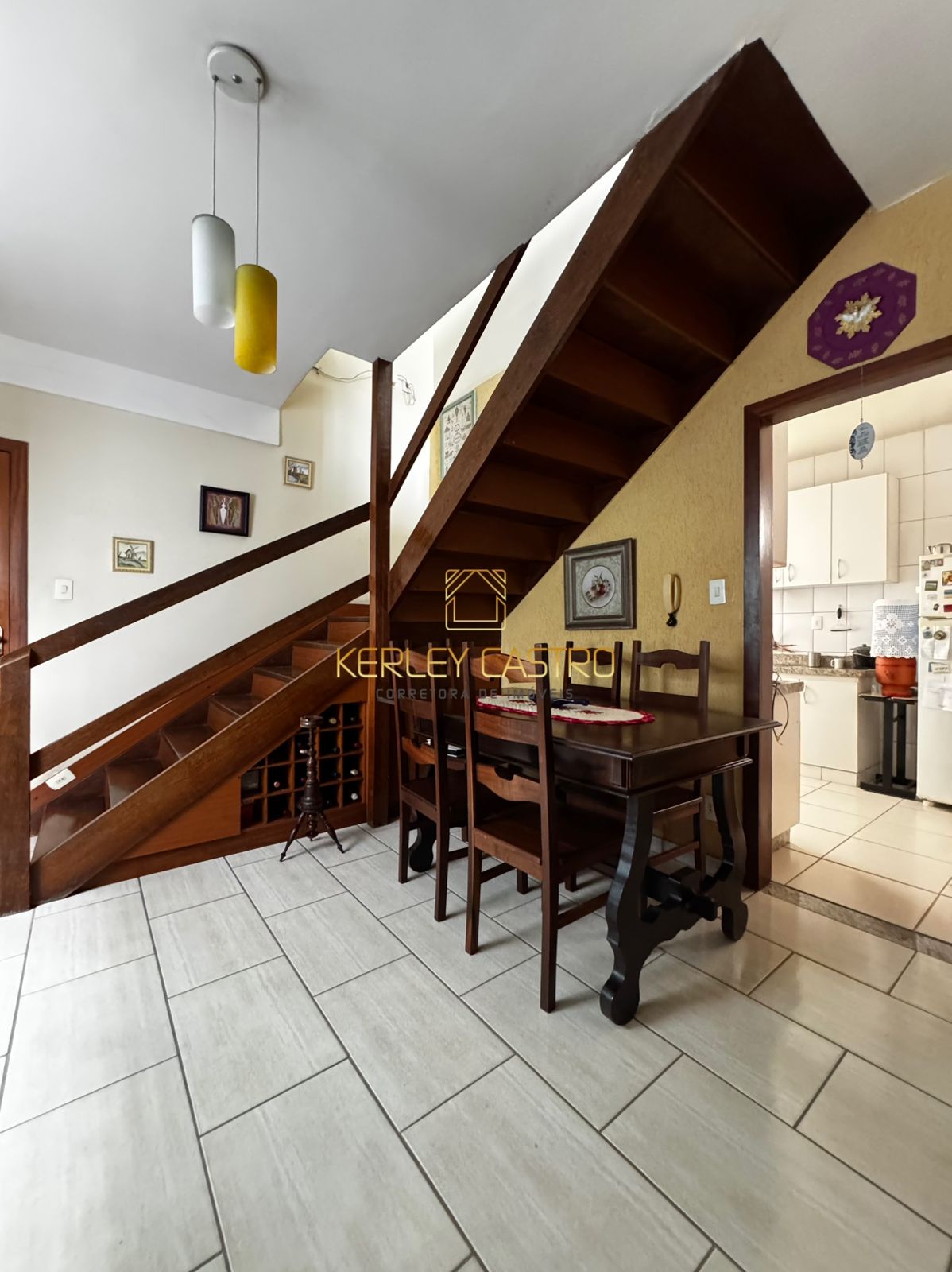 VENDO LINDO APTO/COBERTURA-Centro-Sete Lagoas, MG!