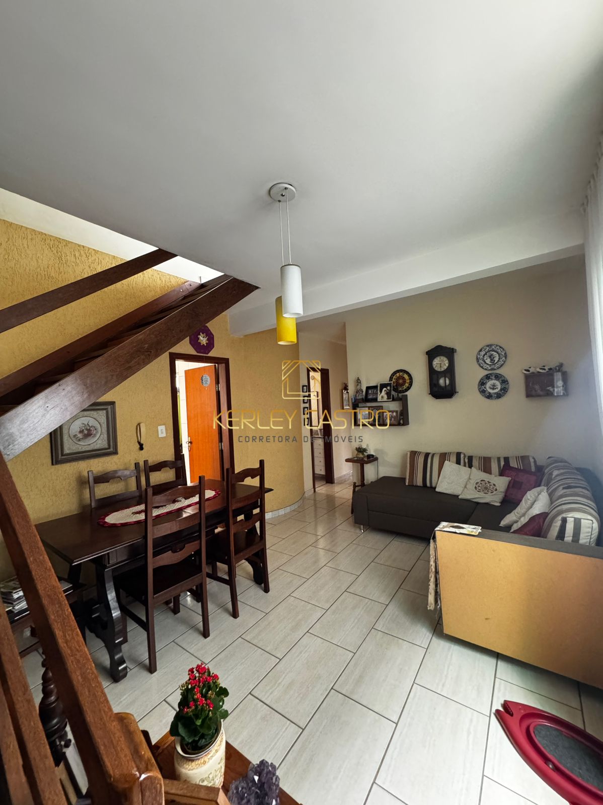 VENDO LINDO APTO/COBERTURA-Centro-Sete Lagoas, MG!