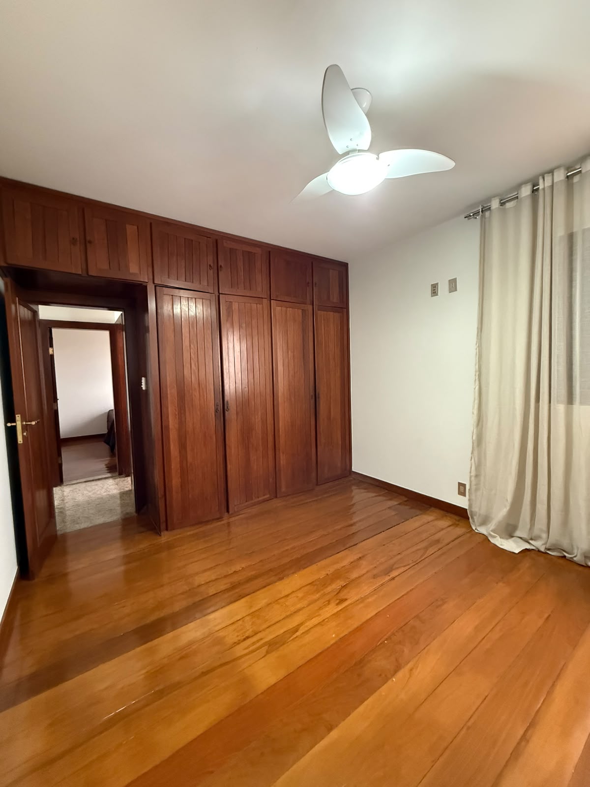 VENDO OU ALUGO, AMPLO APARTAMENTO NO BAIRRO JARDIM ARIZONA VENDO OU ALUGO, AMPLO APARTAMENTO NO BAIRRO JARDIM ARIZONA