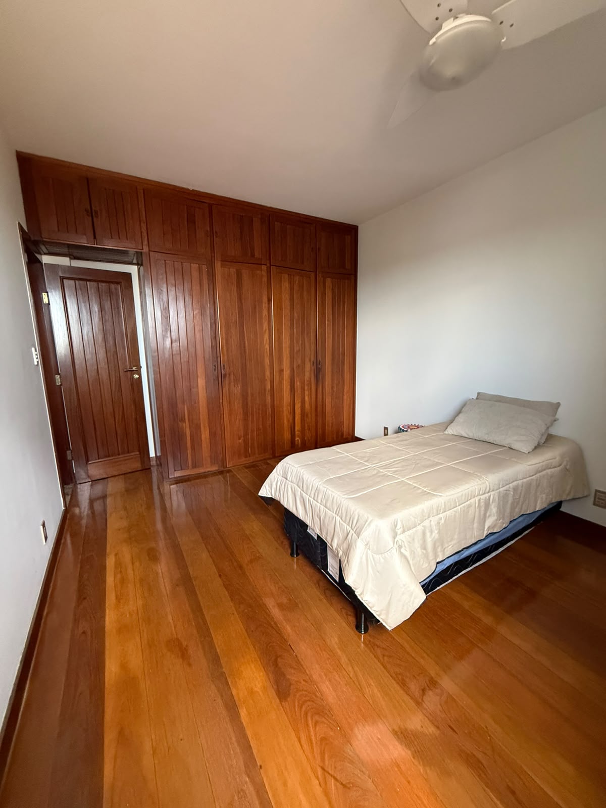 VENDO OU ALUGO, AMPLO APARTAMENTO NO BAIRRO JARDIM ARIZONA VENDO OU ALUGO, AMPLO APARTAMENTO NO BAIRRO JARDIM ARIZONA