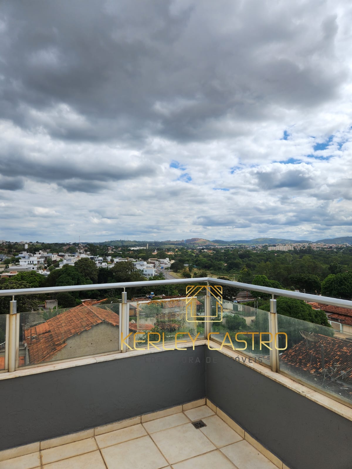VENDO APTO/COBERTURA-COM MARAVILHOSA VISTA PARA A CIDADE E SERRA!! PROGRESSO-em Sete Lagoas,MG !! VENDO APTO/COBERTURA-COM MARAVILHOSA VISTA PARA A CIDADE E SERRA!! PROGRESSO-em Sete Lagoas,MG !!