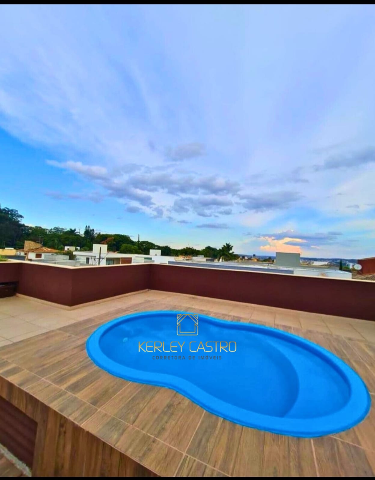 VENDO COBERTURA C/ PISCINA - RECANTO DA SERRA, em Sete Lagoas, MG