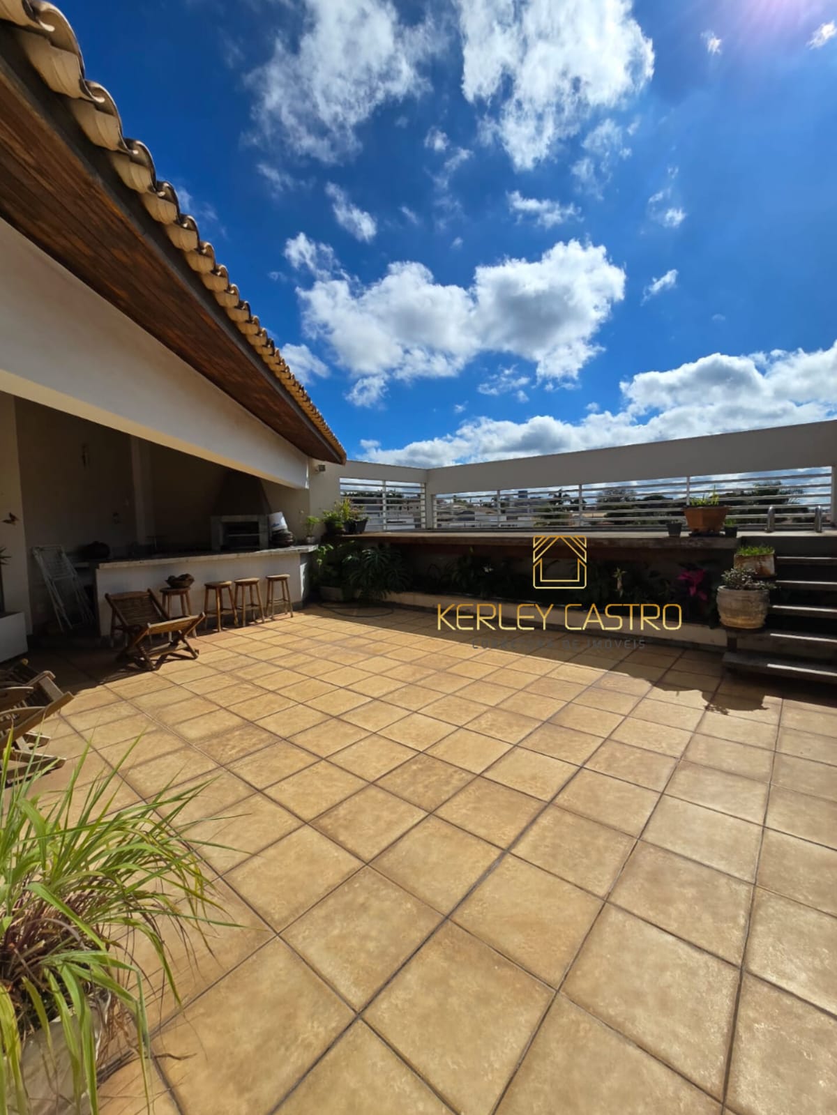 VENDO APTO/COBERURA-PANORMA-em Sete Lagoa,MG 