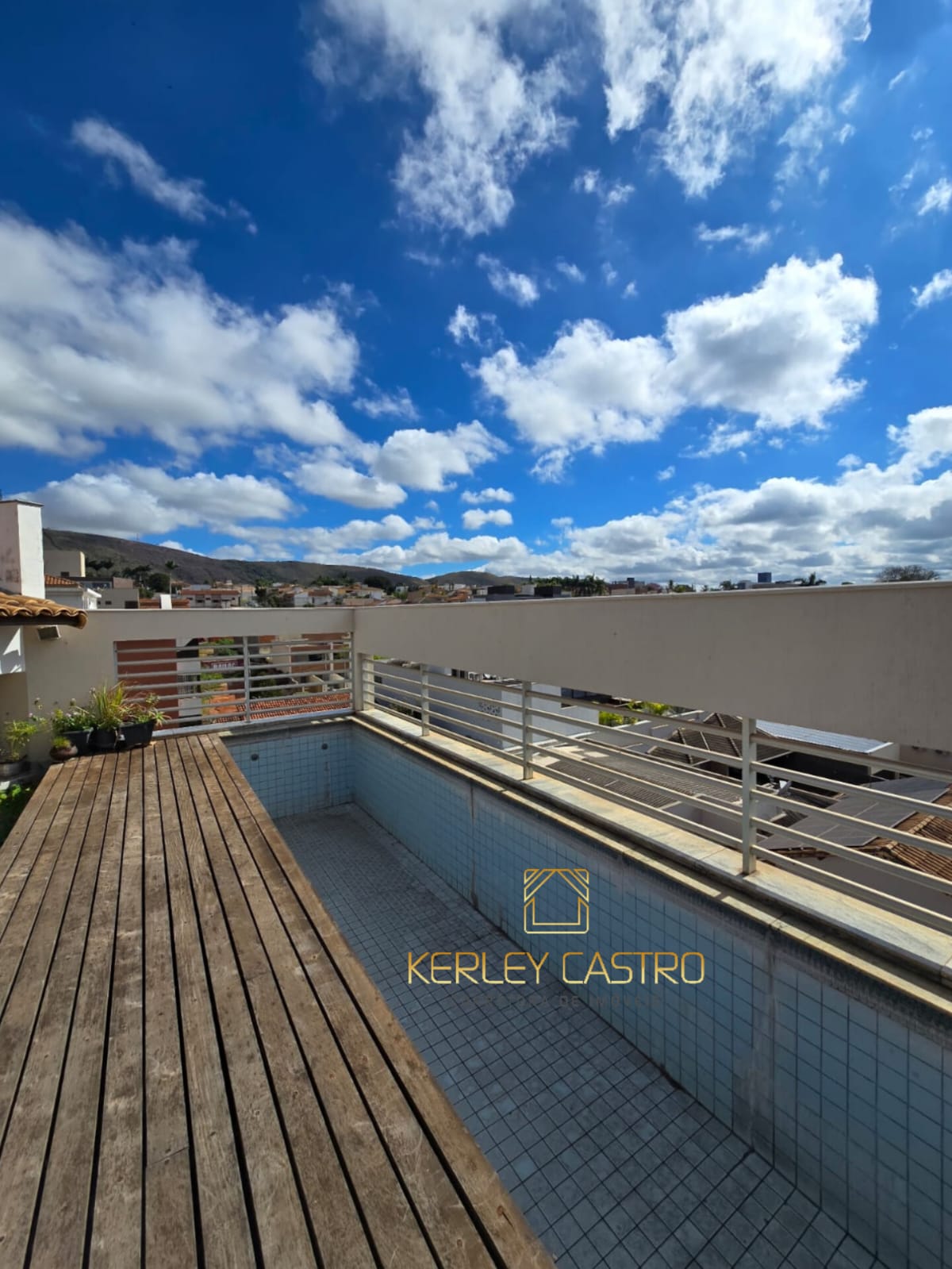 VENDO APTO/COBERURA-PANORMA-em Sete Lagoa,MG 
