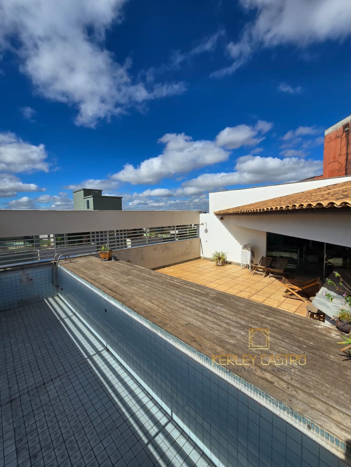 VENDO APTO/COBERURA-PANORMA-em Sete Lagoa,MG 