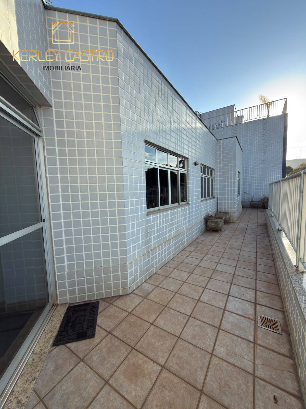 VENDO APARTAMENTO COBERTURA NO BAIRRO JARDIM CAMBUÍ- Sete Lagoas, MG! VENDO APARTAMENTO COBERTURA NO BAIRRO JARDIM CAMBUÍ- Sete Lagoas, MG!