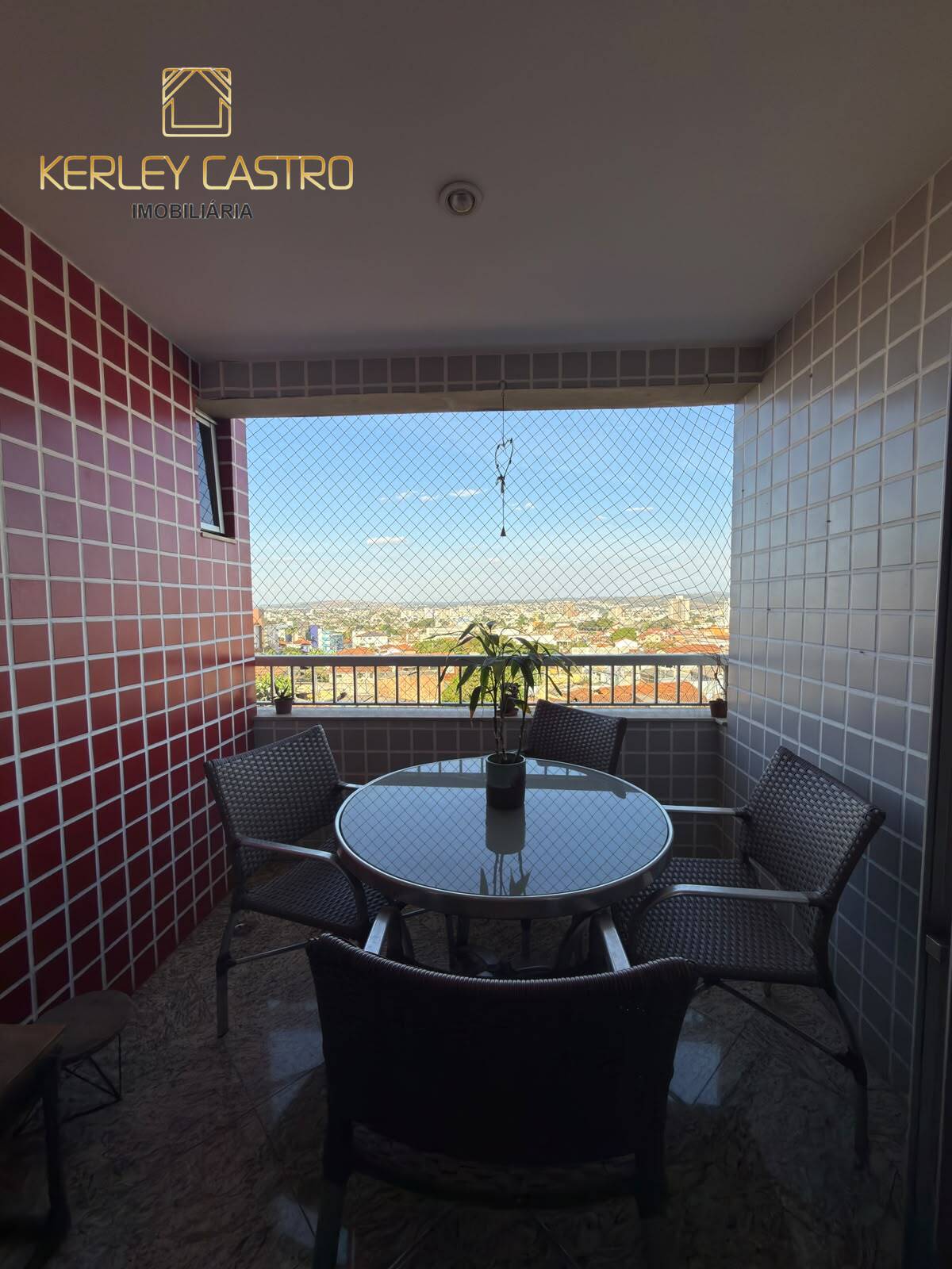 VENDO APARTAMENTO COBERTURA NO BAIRRO JARDIM CAMBUÍ- Sete Lagoas, MG! VENDO APARTAMENTO COBERTURA NO BAIRRO JARDIM CAMBUÍ- Sete Lagoas, MG!