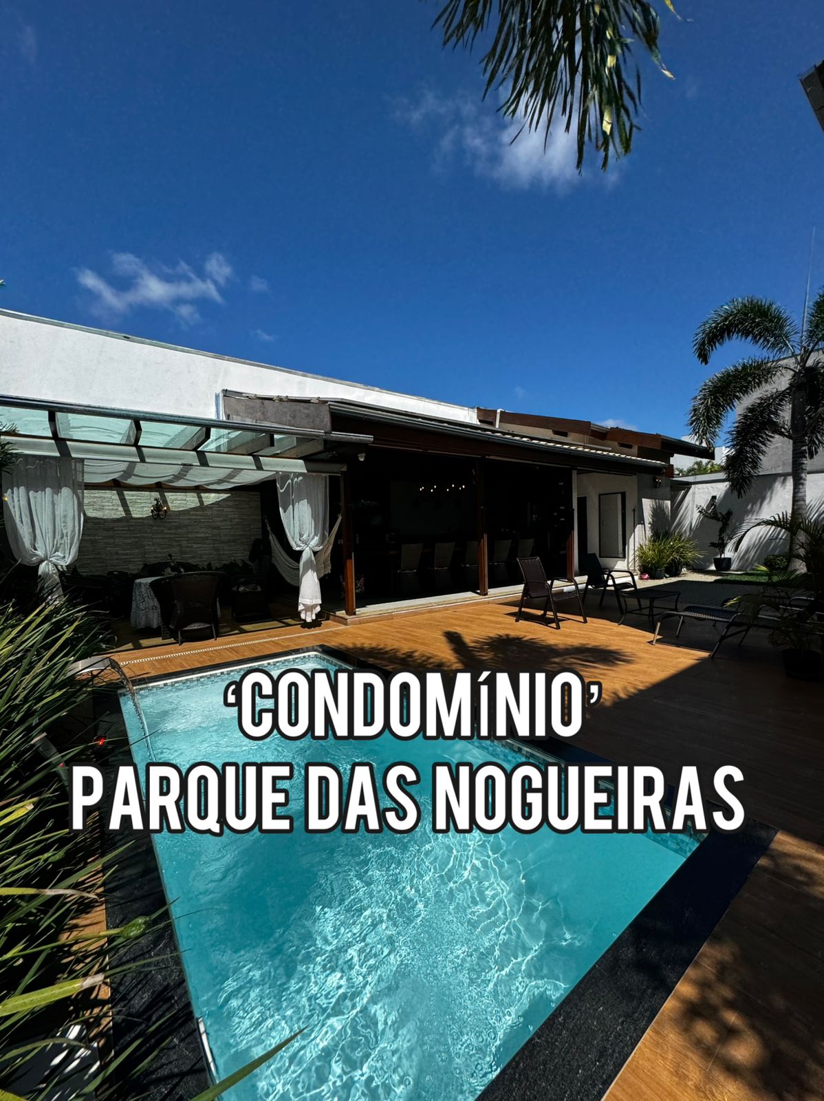 VENDO LINDA CASA COM ÁREA DE LAZER NO CONDOMÍNIO PARQUE DAS NOGUEIRAS