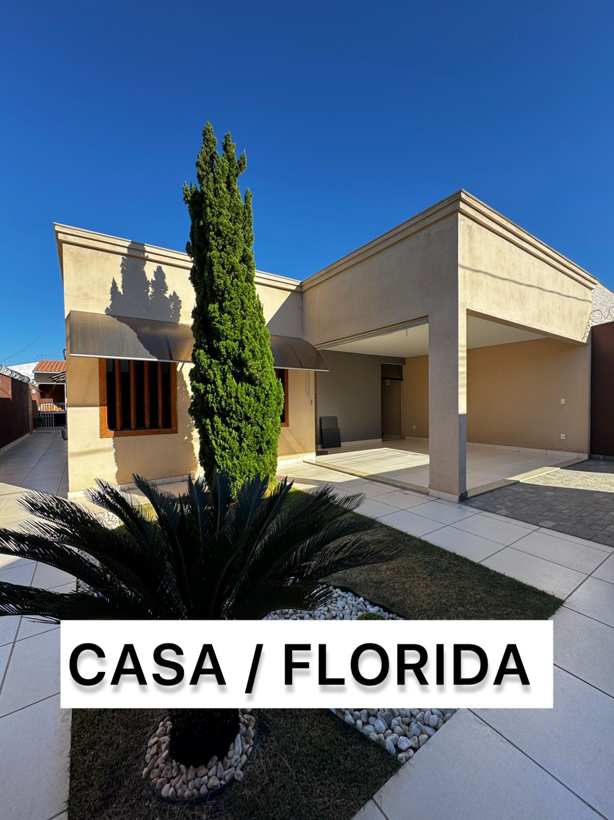 CASA MODERNA NO BAIRRO FLÓRIDA 