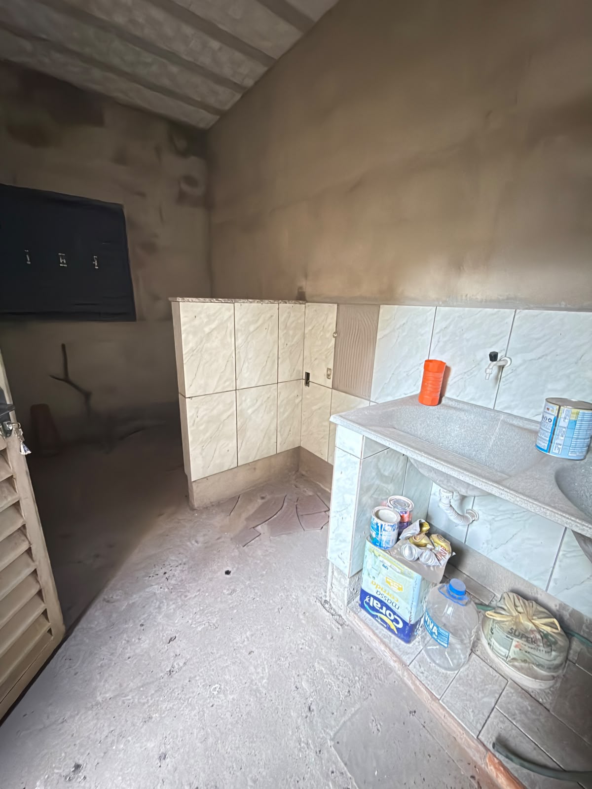 VENDO CASA EM LOTE DE 360 M² NO "VARZEA" VENDO CASA EM LOTE DE 360 M² NO "VARZEA"