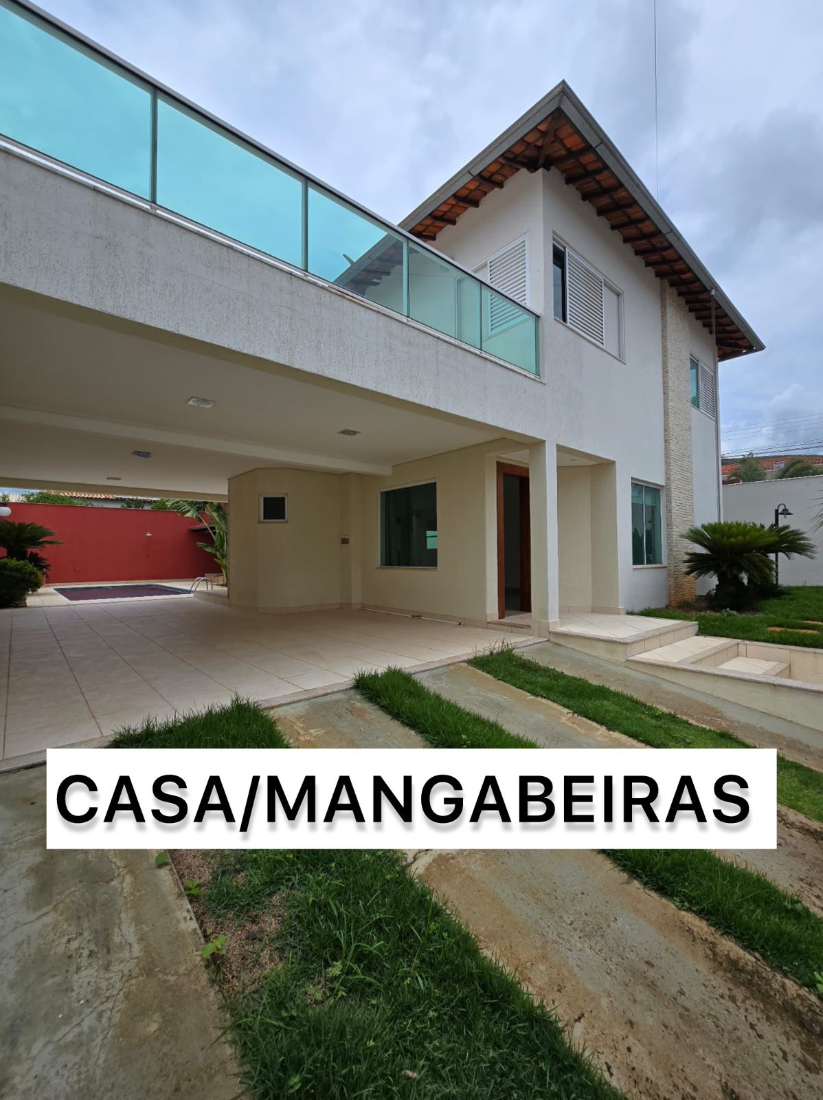  VENDO CASA NO BAIRRO MANGABEIRAS