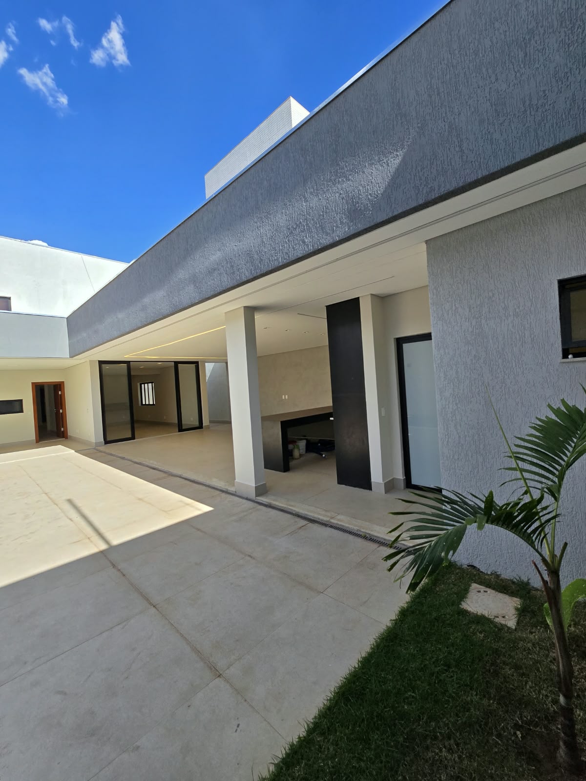 CASA NOVA DE ALTO PADRÃO NO MANGABEIRAS CASA NOVA DE ALTO PADRÃO NO MANGABEIRAS