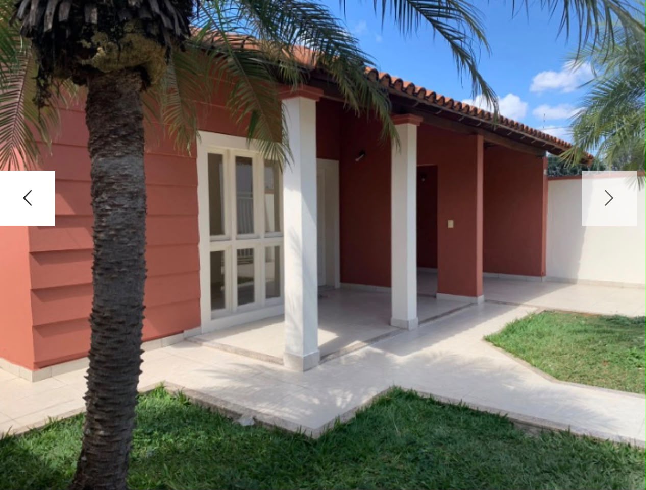  VENDO ÓTIMA CASA NO BAIRRO MANGABEIRAS