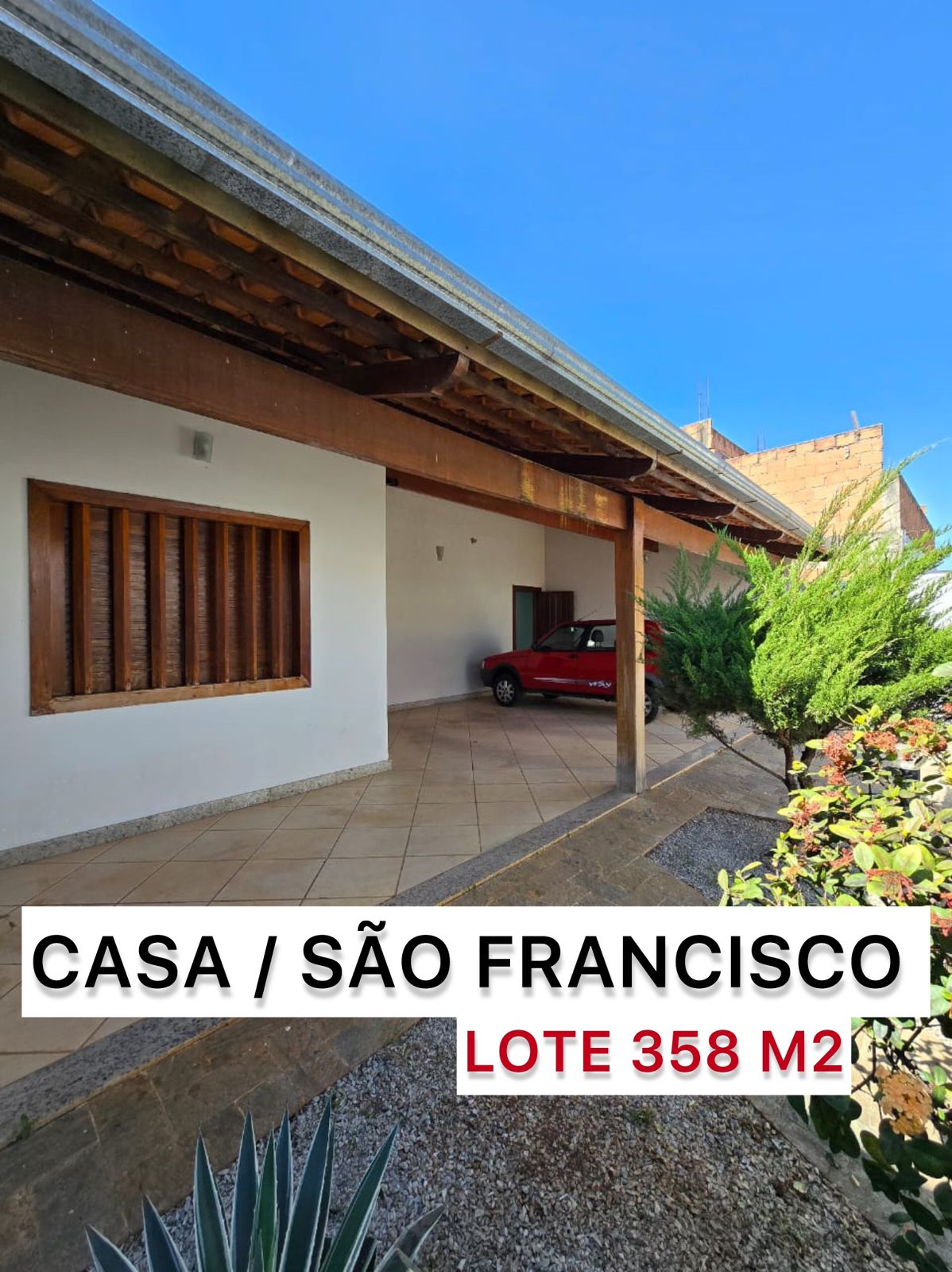 CASA COM QUATRO QUARTOS NO SÃO FRANCISCO CASA COM QUATRO QUARTOS NO SÃO FRANCISCO