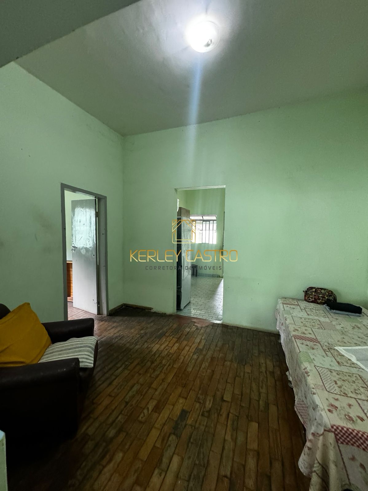 Vendo ou troco casa no bairro São Jorge 