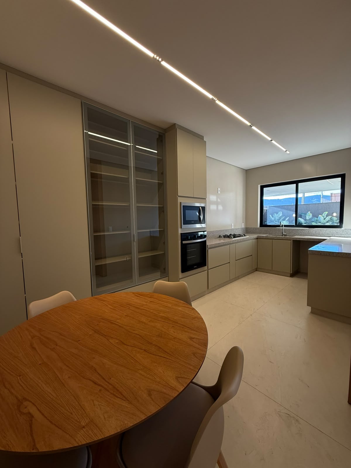 VENDO CASA DE ALTO PADRÃO NO RESIDENCIAL VEREDAS VENDO CASA DE ALTO PADRÃO NO RESIDENCIAL VEREDAS