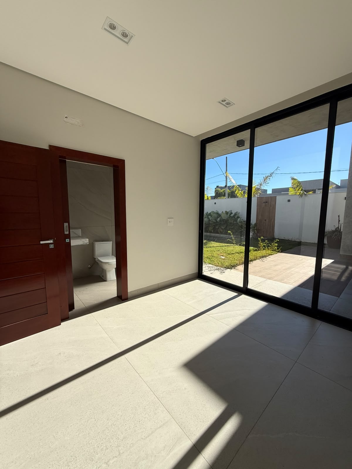 VENDO LINDA CASA-COND. RESIDENCIAL VEREDAS-Sete Lagoas, MG