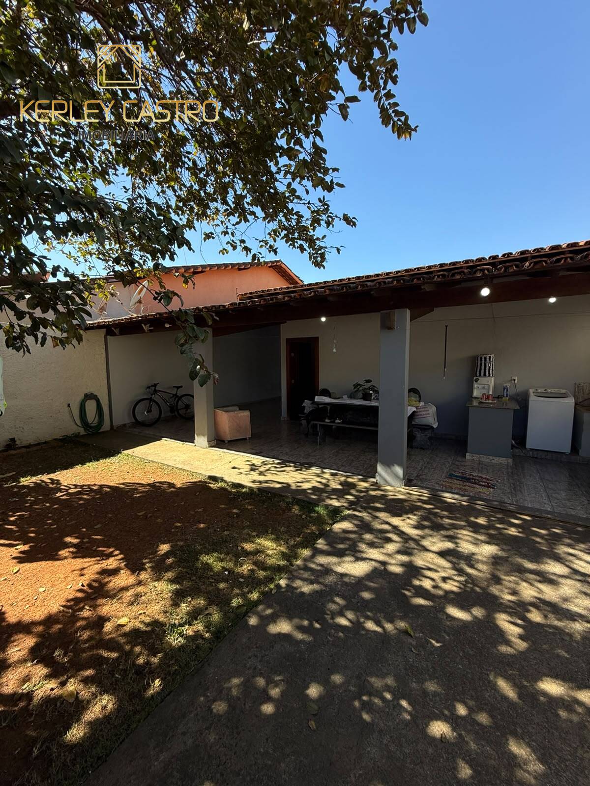 VENDO ÓTIMA CASA NO BAIRRO JK- Sete Lagoas, MG!