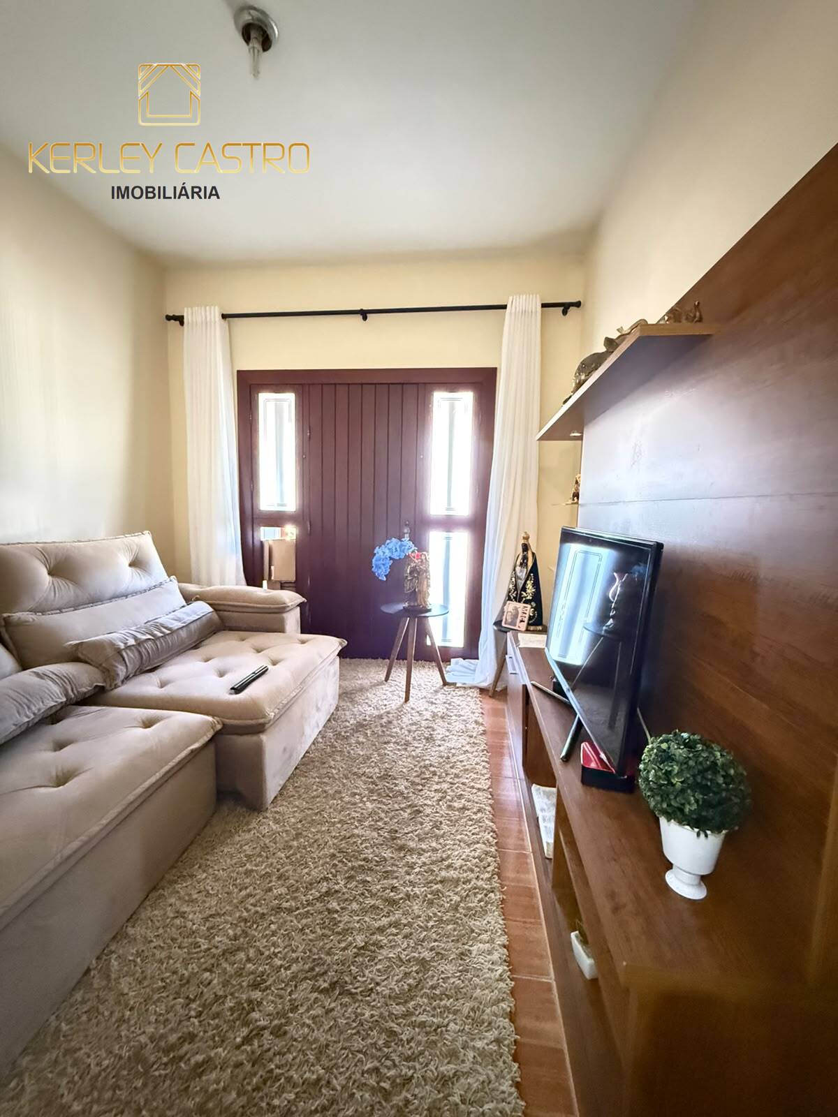 VENDO ÓTIMA CASA NO BAIRRO JK- Sete Lagoas, MG!