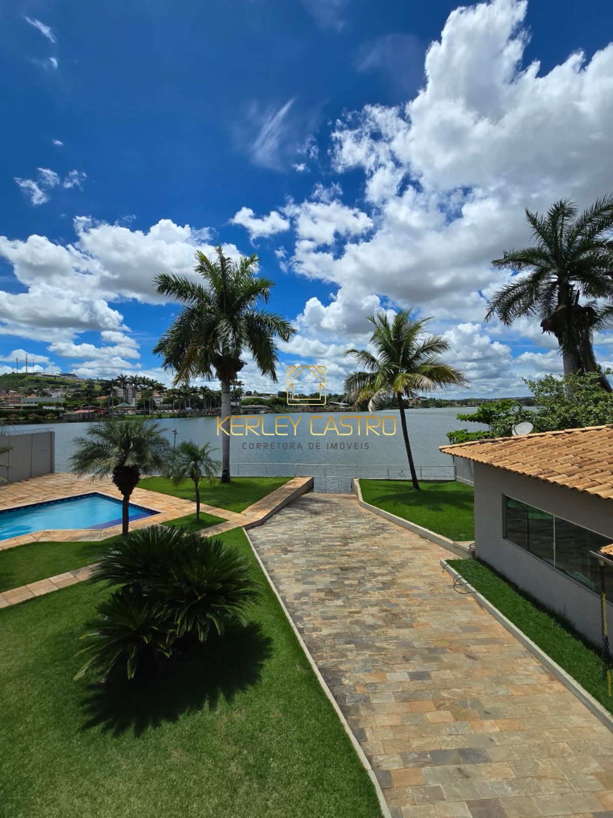 VENDO CASA DE ALTO PADRÃO - BOA VISTA - NA LAGOA JOSÉ FELIX "DO NÁUTICO"