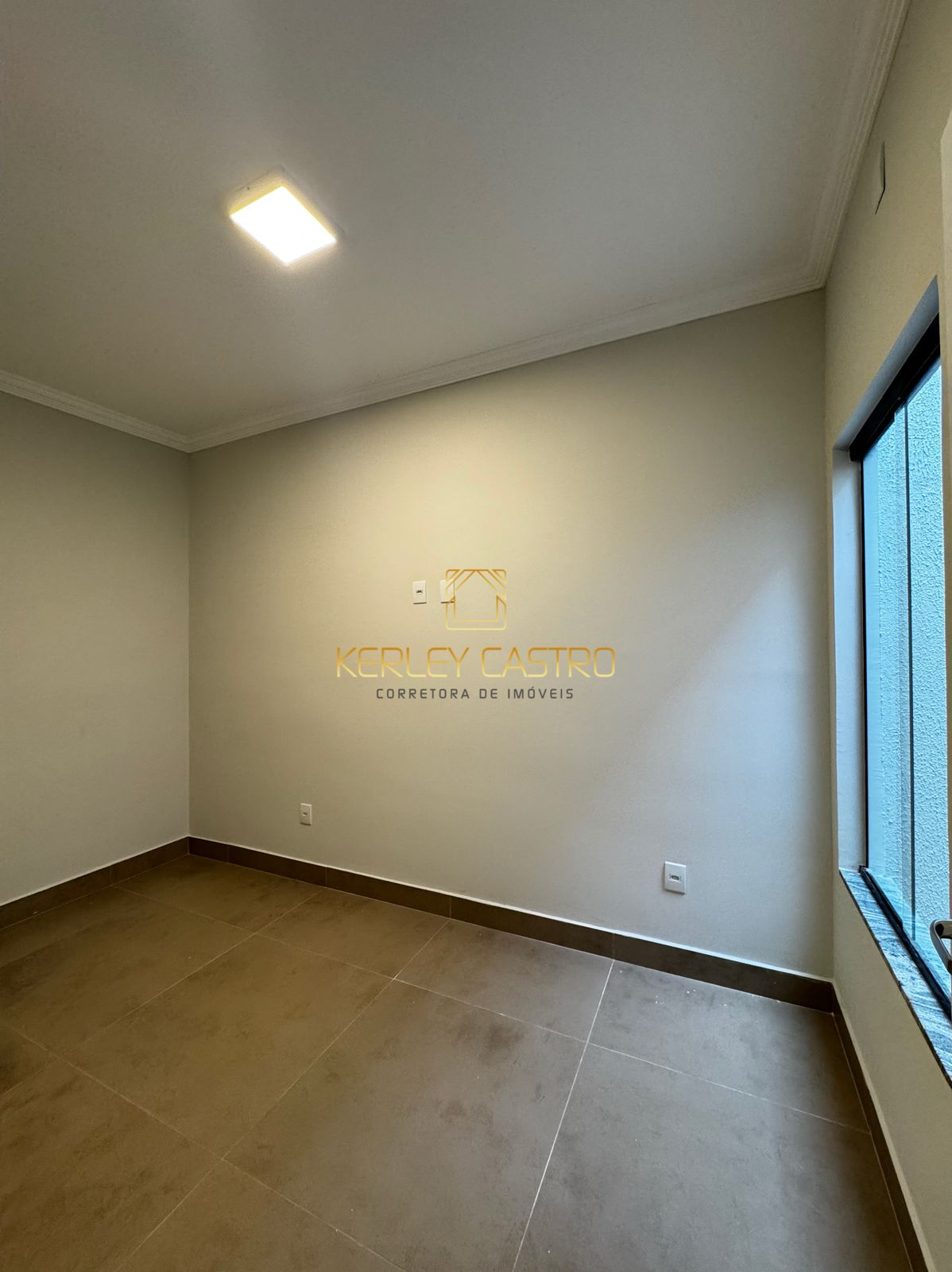 VENDO MARAVILHOSA CASA C/ ÁREA GOURMET-BOA VISTA-em Sete Lagoas,MG.