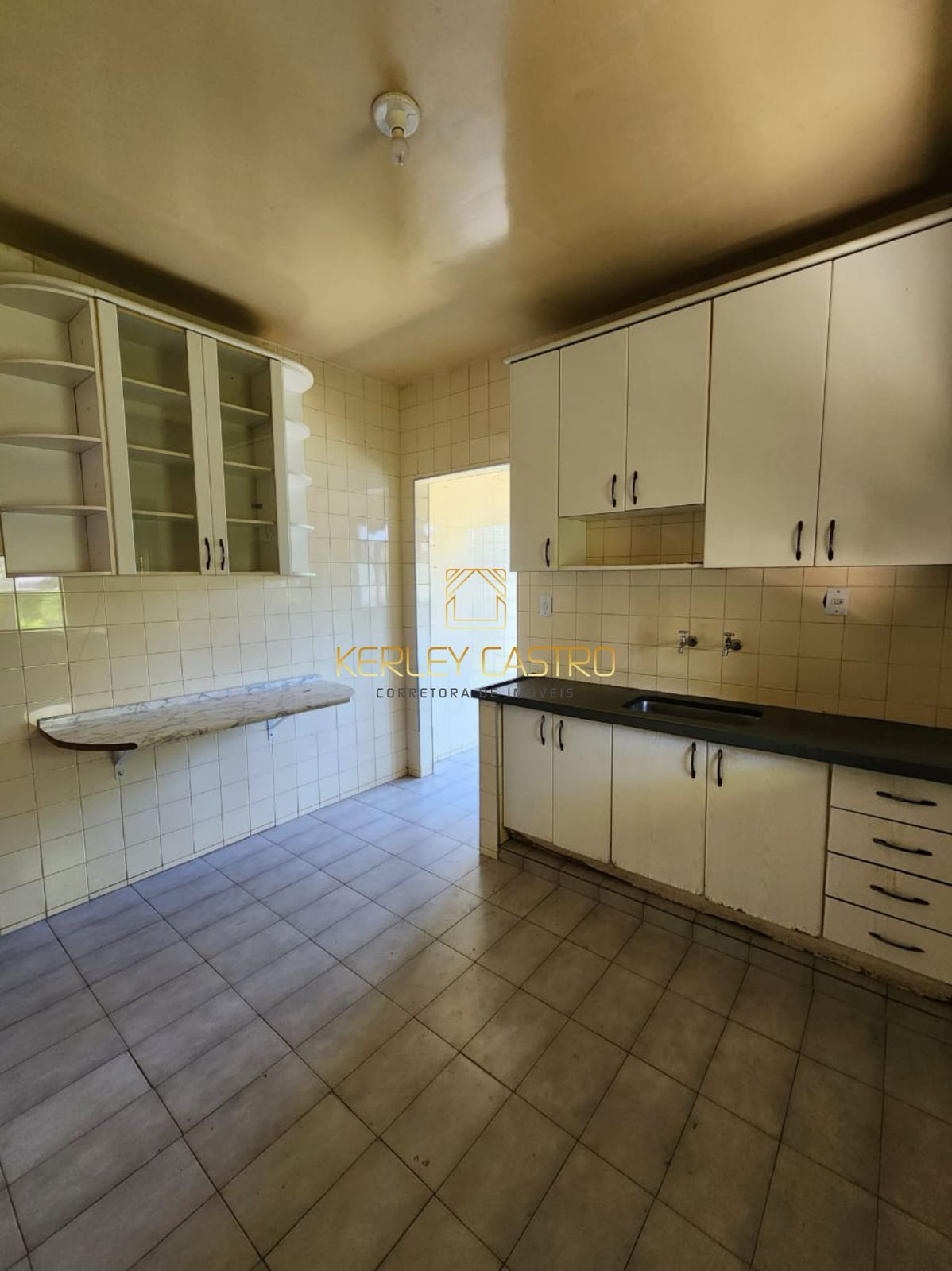 CASA COM LOTE DE ESQUINA NO CARMO II 