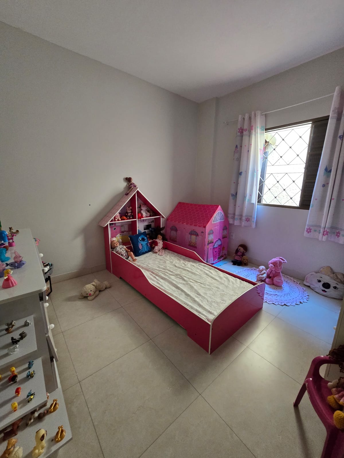 CASA COM EXCELENTE LOCALIZAÇÃO NO N.S DO CARMO CASA COM EXCELENTE LOCALIZAÇÃO NO N.S DO CARMO