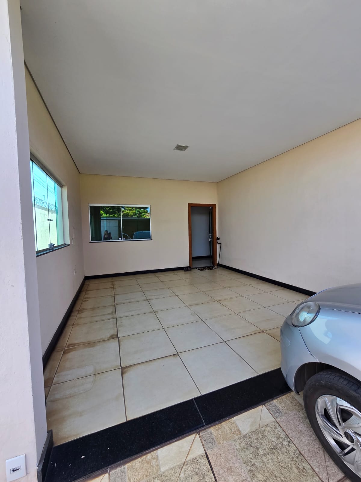 CASA COM EXCELENTE LOCALIZAÇÃO NO N.S DO CARMO CASA COM EXCELENTE LOCALIZAÇÃO NO N.S DO CARMO