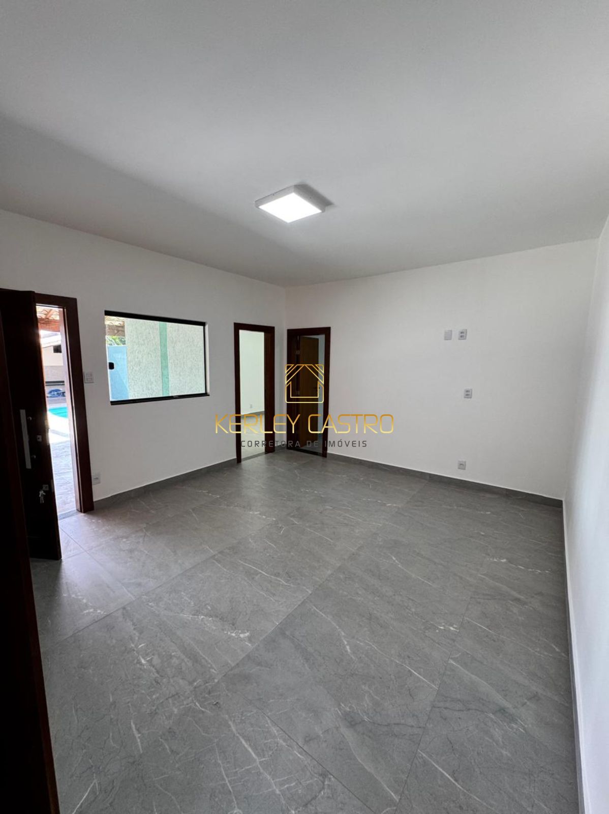 VENDO LINDA CASA C/ PISCINA AQUECIDA-CARMO II-Sete Lagoas, MG!