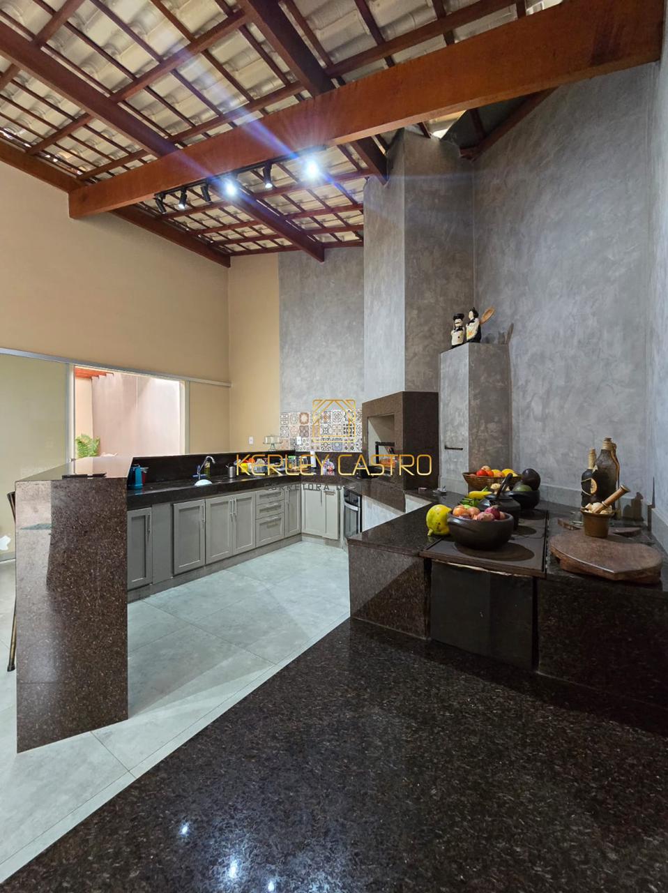 VENDO ÓTIMA CASA C/ ÁREA GOURMET COM LINDA COZINHA - CARMO, em Sete Lagoas,MG