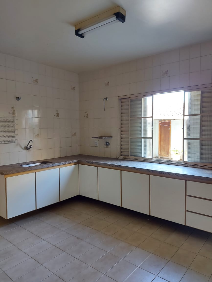 VENDO CASA - CENTRO - Sete Lagoas, MG