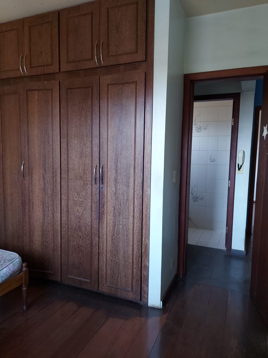 VENDO CASA - CENTRO - Sete Lagoas, MG