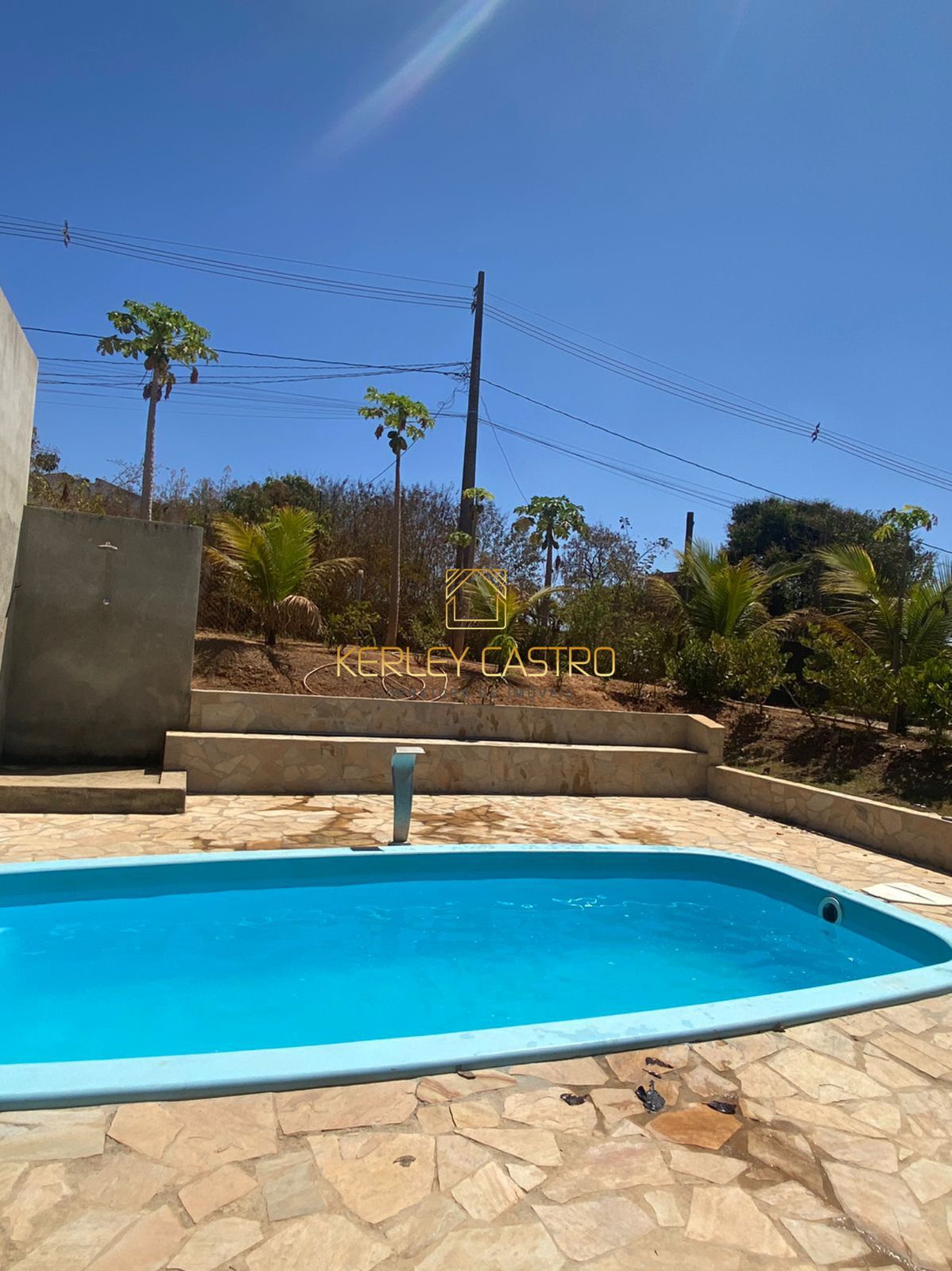 Vendo Casa em Chácara - no Condomínio Lagoa Nova 