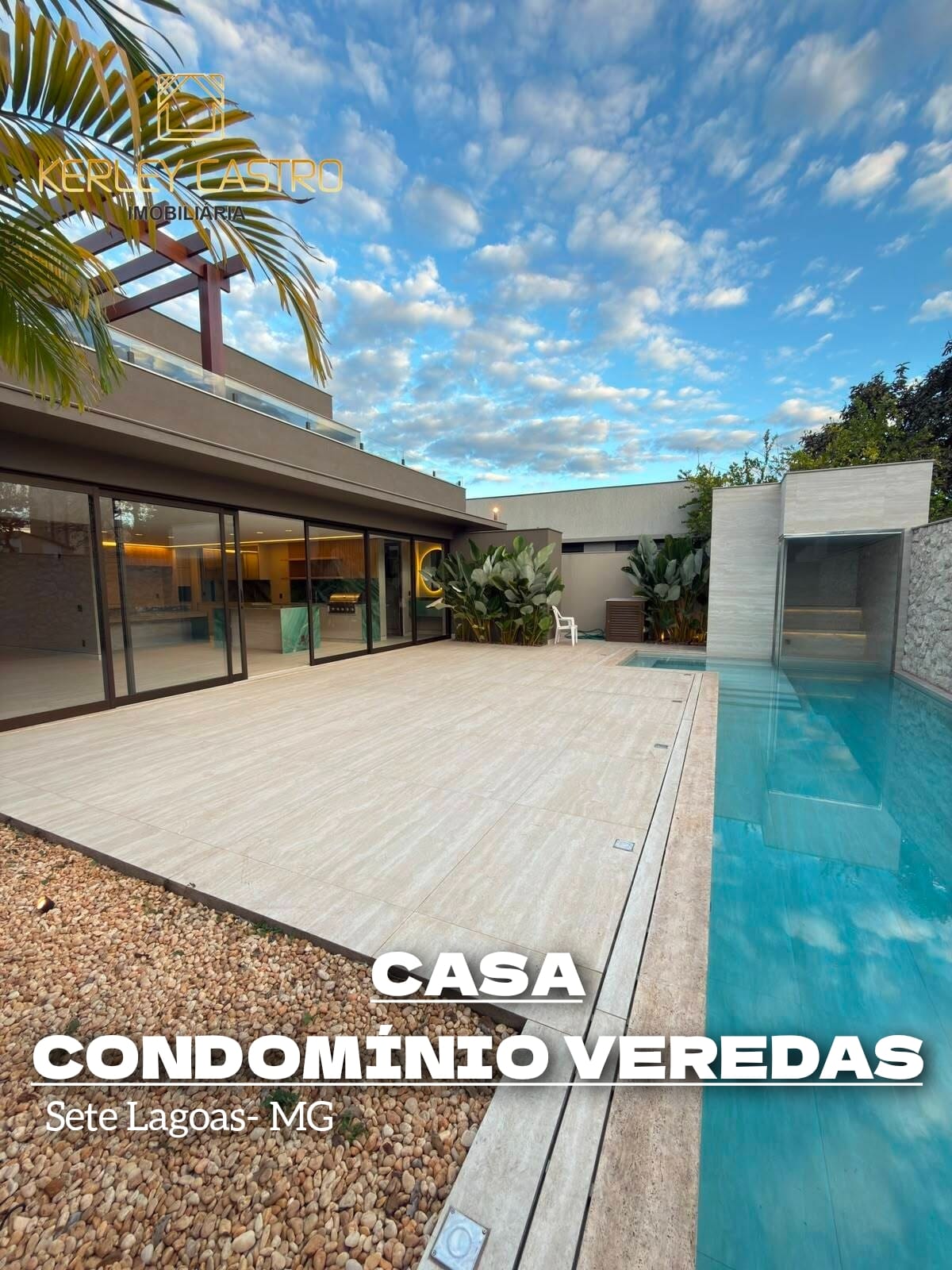 VENDO CASA DE ALTO PADRÃO NO CONDOMINIO VEREDAS- Sete Lagoas, MG!